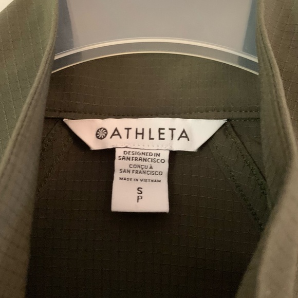 Athleta olive green 'Boundless Popover' jacket - Picture 3 of 11